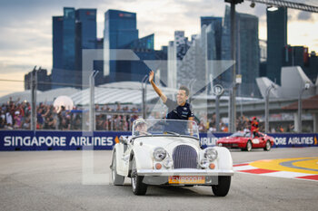 2022-10-02 - ALBON Alexander (tha), Williams Racing FW44, portrait during the Formula 1 Singapore Airlines Singapore Grand Prix 2022, 17th round of the 2022 FIA Formula One World Championship from September 30 to October 02, 2022 on the Marina Bay Street Circuit, in Singapore - F1 - SINGAPORE GRAND PRIX 2022 - RACE - FORMULA 1 - MOTORS