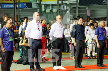 2022-10-02 - DOMENICALI Stefano (ita), Chairman and CEO Formula One Group FOG, portrait, starting grid, grille de depart, during the Formula 1 Singapore Airlines Singapore Grand Prix 2022, 17th round of the 2022 FIA Formula One World Championship from September 30 to October 02, 2022 on the Marina Bay Street Circuit, in Singapore - F1 - SINGAPORE GRAND PRIX 2022 - RACE - FORMULA 1 - MOTORS