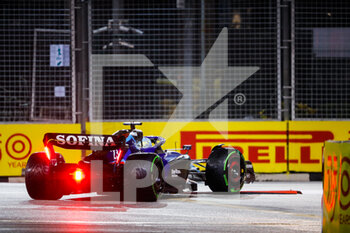 2022-10-02 - 23 ALBON Alexander (tha), Williams Racing FW44, action during the Formula 1 Singapore Airlines Singapore Grand Prix 2022, 17th round of the 2022 FIA Formula One World Championship from September 30 to October 02, 2022 on the Marina Bay Street Circuit, in Singapore - F1 - SINGAPORE GRAND PRIX 2022 - RACE - FORMULA 1 - MOTORS