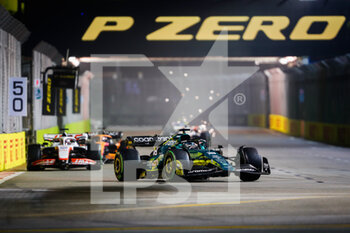 2022-10-02 - 18 STROLL Lance (can), Aston Martin F1 Team AMR22, action during the Formula 1 Singapore Airlines Singapore Grand Prix 2022, 17th round of the 2022 FIA Formula One World Championship from September 30 to October 02, 2022 on the Marina Bay Street Circuit, in Singapore - F1 - SINGAPORE GRAND PRIX 2022 - RACE - FORMULA 1 - MOTORS