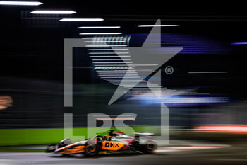 2022-10-02 - 03 RICCIARDO Daniel (aus), McLaren F1 Team MCL36, action during the Formula 1 Singapore Airlines Singapore Grand Prix 2022, 17th round of the 2022 FIA Formula One World Championship from September 30 to October 02, 2022 on the Marina Bay Street Circuit, in Singapore - F1 - SINGAPORE GRAND PRIX 2022 - RACE - FORMULA 1 - MOTORS