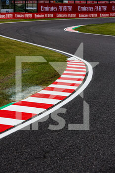 06/10/2022 - illustration track, piste, kerb, vibreur, during the Formula 1 Honda Japanese Grand Prix 2022, 18th round of the 2022 FIA Formula One World Championship from October 7 to 9, 2022 on the Suzuka International Racing Course, in Suzuka, Mie Prefecture, Japan - F1 - JAPANESE GRAND PRIX 2022 - FORMULA 1 - MOTORI