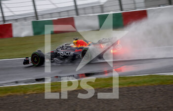 07/10/2022 - 01 VERSTAPPEN Max (nld), Red Bull Racing RB18, action during the Formula 1 Honda Japense Grand Prix 2022, 18th round of the 2022 FIA Formula One World Championship from Octobre 7 to 9, 2022 on the Suzuka International Racing Course, in Suzuka, Mie Prefecture, Japan - F1 - JAPANESE GRAND PRIX 2022 - FORMULA 1 - MOTORI
