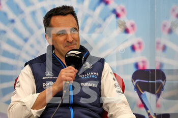 2022-10-08 - Dave Robson (GBR) Williams Racing Head of Vehicle Performance, portrait, in the FIA Press Conference during the Formula 1 Honda Japense Grand Prix 2022, 18th round of the 2022 FIA Formula One World Championship from Octobre 7 to 9, 2022 on the Suzuka International Racing Course, in Suzuka, Mie Prefecture, Japan - F1 - JAPANESE GRAND PRIX 2022 - FORMULA 1 - MOTORS
