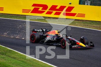 2022-10-08 - 01 VERSTAPPEN Max (nld), Red Bull Racing RB18, action during the Formula 1 Honda Japanese Grand Prix 2022, 18th round of the 2022 FIA Formula One World Championship from Octobre 7 to 9, 2022 on the Suzuka International Racing Course, in Suzuka, Mie Prefecture, Japan - F1 - JAPANESE GRAND PRIX 2022 - FORMULA 1 - MOTORS