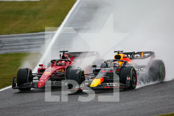 2022-10-08 - Start of the race: 01 VERSTAPPEN Max (nld), Red Bull Racing RB18, 16 LECLERC Charles (mco), Scuderia Ferrari F1-75, action during the Formula 1 Honda Japanese Grand Prix 2022, 18th round of the 2022 FIA Formula One World Championship from Octobre 7 to 9, 2022 on the Suzuka International Racing Course, in Suzuka, Mie Prefecture, Japan - F1 - JAPANESE GRAND PRIX 2022 - RACE - FORMULA 1 - MOTORS