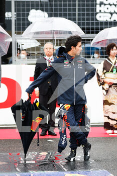 2022-10-09 - PEREZ Sergio (mex), Red Bull Racing RB18, portrait starting grid, grille de depart, during the Formula 1 Honda Japanese Grand Prix 2022, 18th round of the 2022 FIA Formula One World Championship from October 7 to 9, 2022 on the Suzuka International Racing Course, in Suzuka, Mie Prefecture, Japan - F1 - JAPANESE GRAND PRIX 2022 - RACE - FORMULA 1 - MOTORS