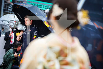2022-10-09 - VERSTAPPEN Max (ned), Red Bull Racing RB18, portrait starting grid, grille de depart, during the Formula 1 Honda Japanese Grand Prix 2022, 18th round of the 2022 FIA Formula One World Championship from October 7 to 9, 2022 on the Suzuka International Racing Course, in Suzuka, Mie Prefecture, Japan - F1 - JAPANESE GRAND PRIX 2022 - RACE - FORMULA 1 - MOTORS