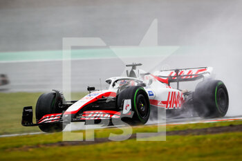 2022-10-09 - 20 MAGNUSSEN Kevin (den), Haas F1 Team VF-22 Ferrari, action during the Formula 1 Honda Japanese Grand Prix 2022, 18th round of the 2022 FIA Formula One World Championship from October 7 to 9, 2022 on the Suzuka International Racing Course, in Suzuka, Mie Prefecture, Japan - F1 - JAPANESE GRAND PRIX 2022 - RACE - FORMULA 1 - MOTORS