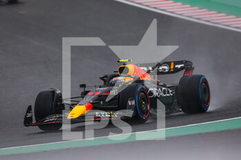 2022-10-09 - 11 PEREZ Sergio (mex), Red Bull Racing RB18, action during the Formula 1 Honda Japanese Grand Prix 2022, 18th round of the 2022 FIA Formula One World Championship from Octobre 7 to 9, 2022 on the Suzuka International Racing Course, in Suzuka, Mie Prefecture, Japan - F1 - JAPANESE GRAND PRIX 2022 - RACE - FORMULA 1 - MOTORS