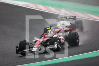 2022-10-09 - 24 ZHOU Guanyu (chi), Alfa Romeo F1 Team ORLEN C42, action during the Formula 1 Honda Japanese Grand Prix 2022, 18th round of the 2022 FIA Formula One World Championship from Octobre 7 to 9, 2022 on the Suzuka International Racing Course, in Suzuka, Mie Prefecture, Japan - F1 - JAPANESE GRAND PRIX 2022 - RACE - FORMULA 1 - MOTORS