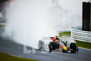 2022-10-09 - 01 VERSTAPPEN Max (nld), Red Bull Racing RB18, action during the Formula 1 Honda Japanese Grand Prix 2022, 18th round of the 2022 FIA Formula One World Championship from October 7 to 9, 2022 on the Suzuka International Racing Course, in Suzuka, Mie Prefecture, Japan - F1 - JAPANESE GRAND PRIX 2022 - RACE - FORMULA 1 - MOTORS