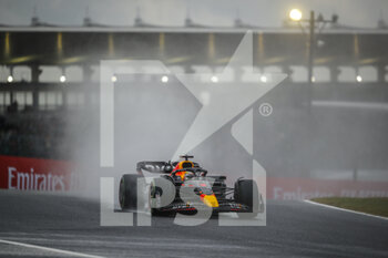2022-10-09 - 01 VERSTAPPEN Max (nld), Red Bull Racing RB18, action during the Formula 1 Honda Japense Grand Prix 2022, 18th round of the 2022 FIA Formula One World Championship from Octobre 7 to 9, 2022 on the Suzuka International Racing Course, in Suzuka, Mie Prefecture, Japan - F1 - JAPANESE GRAND PRIX 2022 - RACE - FORMULA 1 - MOTORS