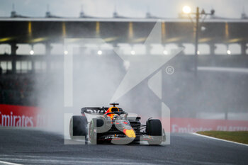 2022-10-09 - 01 VERSTAPPEN Max (nld), Red Bull Racing RB18, action during the Formula 1 Honda Japanese Grand Prix 2022, 18th round of the 2022 FIA Formula One World Championship from October 7 to 9, 2022 on the Suzuka International Racing Course, in Suzuka, Mie Prefecture, Japan - F1 - JAPANESE GRAND PRIX 2022 - RACE - FORMULA 1 - MOTORS
