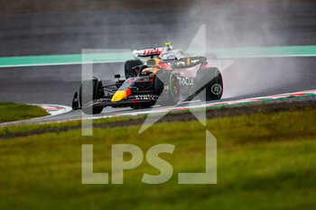 2022-10-09 - 01 VERSTAPPEN Max (nld), Red Bull Racing RB18, action during the Formula 1 Honda Japanese Grand Prix 2022, 18th round of the 2022 FIA Formula One World Championship from Octobre 7 to 9, 2022 on the Suzuka International Racing Course, in Suzuka, Mie Prefecture, Japan - F1 - JAPANESE GRAND PRIX 2022 - RACE - FORMULA 1 - MOTORS