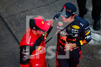 2022-10-09 - PEREZ Sergio (mex), Red Bull Racing RB18, LECLERC Charles (mco), Scuderia Ferrari F1-75, portrait during the Formula 1 Honda Japanese Grand Prix 2022, 18th round of the 2022 FIA Formula One World Championship from Octobre 7 to 9, 2022 on the Suzuka International Racing Course, in Suzuka, Mie Prefecture, Japan - F1 - JAPANESE GRAND PRIX 2022 - RACE - FORMULA 1 - MOTORS