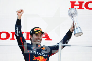 2022-10-09 - PEREZ Sergio (mex), Red Bull Racing RB18, portrait podium during the Formula 1 Honda Japanese Grand Prix 2022, 18th round of the 2022 FIA Formula One World Championship from October 7 to 9, 2022 on the Suzuka International Racing Course, in Suzuka, Mie Prefecture, Japan - F1 - JAPANESE GRAND PRIX 2022 - RACE - FORMULA 1 - MOTORS