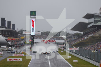 2022-10-09 - Start of the race during the Formula 1 Honda Japense Grand Prix 2022, 18th round of the 2022 FIA Formula One World Championship from Octobre 7 to 9, 2022 on the Suzuka International Racing Course, in Suzuka, Mie Prefecture, Japan - F1 - JAPANESE GRAND PRIX 2022 - RACE - FORMULA 1 - MOTORS