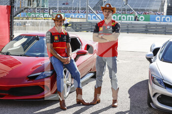 2022-10-20 - LECLERC Charles (mco), Scuderia Ferrari F1-75, portrait SAINZ Carlos (spa), Scuderia Ferrari F1-75, portrait during the Formula 1 Aramco United States Grand Prix 2022, 19th round of the 2022 FIA Formula One World Championship from October 21 to 23, 2022 on the Circuit of the Americas, in Austin, Texas - F1 - UNITED STATES GRAND PRIX 2022 - FORMULA 1 - MOTORS