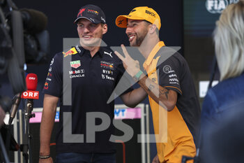 2022-10-20 - VERSTAPPEN Max (ned), Red Bull Racing RB18, RICCIARDO Daniel (aus), McLaren F1 Team MCL36, portrait during the Formula 1 Aramco United States Grand Prix 2022, 19th round of the 2022 FIA Formula One World Championship from October 21 to 23, 2022 on the Circuit of the Americas, in Austin, Texas - F1 - UNITED STATES GRAND PRIX 2022 - FORMULA 1 - MOTORS
