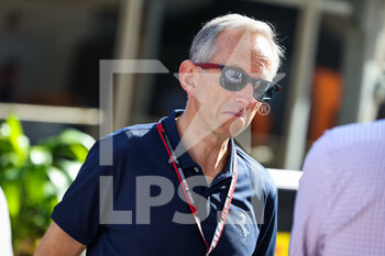 2022-10-22 - VIGNA Benedetto (ita), CEO of Ferrari, in the paddock during the Formula 1 Aramco United States Grand Prix 2022, 19th round of the 2022 FIA Formula One World Championship from October 21 to 23, 2022 on the Circuit of the Americas, in Austin, Texas - F1 - UNITED STATES GRAND PRIX 2022 - FORMULA 1 - MOTORS