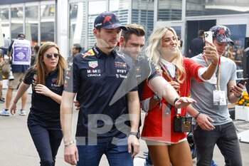 2022-10-30 - VERSTAPPEN Max (ned), Red Bull Racing RB18, portrait during the Formula 1 Grand Premio de la Ciudad de Mexico 2022, Mexican Grand Prix 2022, 20th round of the 2022 FIA Formula One World Championship from October 28 to 30, 2022 on the Autodromo Hermanos Rodríguez, in Mexico City, Mexico - F1 - MEXICO CITY GRAND PRIX 2022 - RACE - FORMULA 1 - MOTORS