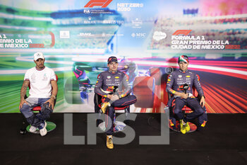 2022-10-30 - HAMILTON Lewis (gbr), Mercedes AMG F1 Team W13, portrait VERSTAPPEN Max (ned), Red Bull Racing RB18, portrait PEREZ Sergio (mex), Red Bull Racing RB18, portrait during the Formula 1 Grand Premio de la Ciudad de Mexico 2022, Mexican Grand Prix 2022, 20th round of the 2022 FIA Formula One World Championship from October 28 to 30, 2022 on the Autodromo Hermanos Rodríguez, in Mexico City, Mexico - F1 - MEXICO CITY GRAND PRIX 2022 - RACE - FORMULA 1 - MOTORS