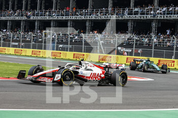2022-10-31 - 47 SCHUMACHER Mick (ger), Haas F1 Team VF-22 Ferrari, action 18 STROLL Lance (can), Aston Martin F1 Team AMR22, action during the Formula 1 Grand Premio de la Ciudad de Mexico 2022, Mexican Grand Prix 2022, 20th round of the 2022 FIA Formula One World Championship from October 28 to 30, 2022 on the Autodromo Hermanos Rodríguez, in Mexico City, Mexico - F1 - MEXICO CITY GRAND PRIX 2022 - RACE - FORMULA 1 - MOTORS