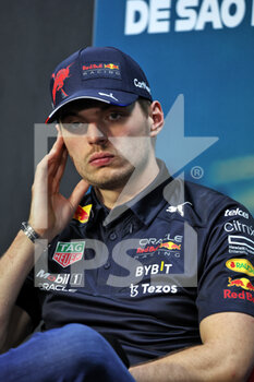 2022-11-10 - VERSTAPPEN Max (ned), Red Bull Racing RB18, portrait conference de presse, press conference during the Formula 1 Heineken Grande Premio de São Paulo 2022, Sao Paulo Grand Prix Grand Prix 2022, 21st round of the 2022 FIA Formula One World Championship from November 11 to 13, 2022 on the Interlagos Circuit, in Sao Paulo, Brazil - F1 - SAO PAULO GRAND PRIX 2022 - FORMULA 1 - MOTORS