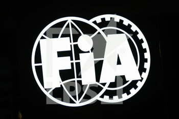 17/11/2022 - FIA logo during the Formula 1 Etihad Airways Abu Dhabi Grand Prix 2022, 22nd round of the 2022 FIA Formula One World Championship from November 18 to 20, 2022 on the Yas Marina Circuit, in Yas Island, Abu Dhabi - F1 - ABU DHABI GRAND PRIX 2022 - FORMULA 1 - MOTORI