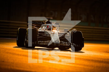 18/11/2022 - 10 GASLY Pierre (fra), Scuderia AlphaTauri AT03, action during the Formula 1 Etihad Airways Abu Dhabi Grand Prix 2022, 22nd round of the 2022 FIA Formula One World Championship from November 18 to 20, 2022 on the Yas Marina Circuit, in Yas Island, Abu Dhabi - F1 - ABU DHABI GRAND PRIX 2022 - FORMULA 1 - MOTORI
