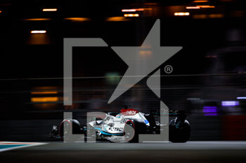 2022-11-18 - 63 RUSSELL George (gbr), Mercedes AMG F1 Team W13, action during the Formula 1 Etihad Airways Abu Dhabi Grand Prix 2022, 22nd round of the 2022 FIA Formula One World Championship from November 18 to 20, 2022 on the Yas Marina Circuit, in Yas Island, Abu Dhabi - F1 - ABU DHABI GRAND PRIX 2022 - FORMULA 1 - MOTORS