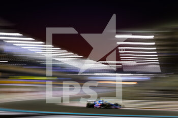 2022-11-18 - 31 OCON Esteban (fra), Alpine F1 Team A522, action during the Formula 1 Etihad Airways Abu Dhabi Grand Prix 2022, 22nd round of the 2022 FIA Formula One World Championship from November 18 to 20, 2022 on the Yas Marina Circuit, in Yas Island, Abu Dhabi - F1 - ABU DHABI GRAND PRIX 2022 - FORMULA 1 - MOTORS