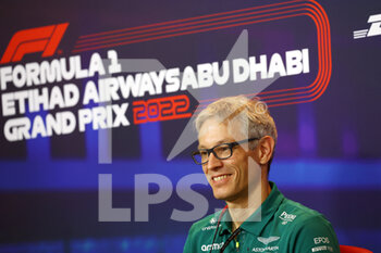 19/11/2022 - KRACK Mike (her), Team Principal and CEO of Aston Martin F1 Team, portrait, press conference during the Formula 1 Etihad Airways Abu Dhabi Grand Prix 2022, 22nd round of the 2022 FIA Formula One World Championship from November 18 to 20, 2022 on the Yas Marina Circuit, in Yas Island, Abu Dhabi - F1 - ABU DHABI GRAND PRIX 2022 - FORMULA 1 - MOTORI