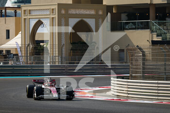 22/11/2022 - 98 POURCHAIRE Théo (fra), Alfa Romeo F1 Team ORLEN C42, action during the 2022 post-season tests from November 22 to 23, 2022 on the Yas Marina Circuit, in Yas Island, Abu Dhabi - F1 - ABU DHABI POST-SEASON TESTS 2022 - FORMULA 1 - MOTORI