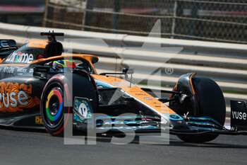 22/11/2022 - 28 PIASTRI Oscar (aus), McLaren F1 Team MCL36, action during the 2022 post-season tests from November 22 to 23, 2022 on the Yas Marina Circuit, in Yas Island, Abu Dhabi - F1 - ABU DHABI POST-SEASON TESTS 2022 - FORMULA 1 - MOTORI