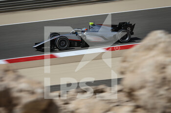 2022-03-18 - 08 Vips Juri (est), Hitech Grand Prix, Dallara F2, action during the 1st round of the 2022 FIA Formula 2 Championship from March 18 to 20, 2022 on the Bahrain International Circuit, in Sakhir, Bahrain - 1ST ROUND OF THE 2022 FIA FORMULA 2 CHAMPIONSHIP - FORMULA 2 - MOTORS