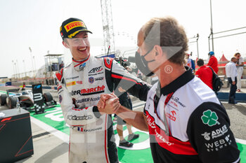 2022-03-20 - Pourchaire Théo (fra), ART Grand Prix, Dallara F2, portrait celebrating victory during the 1st round of the 2022 FIA Formula 2 Championship from March 18 to 20, 2022 on the Bahrain International Circuit, in Sakhir, Bahrain - 1ST ROUND OF THE 2022 FIA FORMULA 2 CHAMPIONSHIP - FORMULA 2 - MOTORS