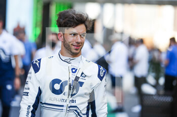 2022-03-26 - GASLY Pierre (fra), Scuderia AlphaTauri AT03, portrait during the 2nd round of the 2022 FIA Formula 2 Championship from March 25 to 27, 2022 on the Jeddah Corniche Circuit, in Jeddah, Saudi Arabia - 2ND ROUND OF THE 2022 FIA FORMULA 2 CHAMPIONSHIP - FORMULA 2 - MOTORS