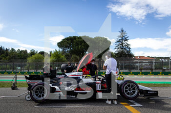 2022-04-24 - 10 Pourchaire Théo (fra), ART Grand Prix, Dallara F2, action during the 3rd round of the 2022 FIA Formula 2 Championship on the Imola Circuit, from April 22 to 24, 2022 in Imola, Italy - 3RD ROUND OF THE 2022 FIA FORMULA 2 CHAMPIONSHIP - FORMULA 2 - MOTORS