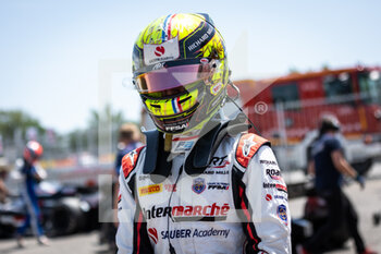 2022-05-20 - Pourchaire Théo (fra), ART Grand Prix, Dallara F2, portrait during the 4th round of the 2022 FIA Formula 2 Championship, on the Circuit de Barcelona-Catalunya, from May 20 to 22, 2022 in Montmelo, Spain - 4TH ROUND OF THE 2022 FIA FORMULA 2 CHAMPIONSHIP - FORMULA 2 - MOTORS