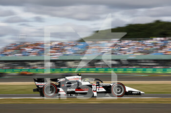 2022-07-03 - 10 Pourchaire Théo (fra), ART Grand Prix, Dallara F2, action during the 7th round of the 2022 FIA Formula 2 Championship, on the Silverstone Circuit, from July 1 to 3, 2022 in Silverstone, United Kingdom - AUTO - FORMULA 2 2022 - SILVERSTONE - FORMULA 2 - MOTORS
