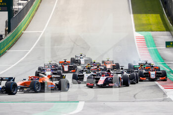 2022-07-10 - start, depart, 20 VERSCHOOR Richard (nld), Trident, Dallara F2, action during the 8th round of the 2022 FIA Formula 2 Championship, on the Red Bull Ring, from July 8 to 10, 2022 in Spielberg, Austria - AUTO - FORMULA 2 2022 - AUSTRIA - FORMULA 2 - MOTORS