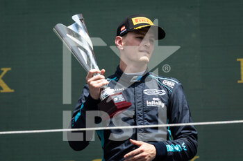 2022-07-10 - Podium, SARGEANT Logan (usa), Carlin, Dallara F2, portrait during the 8th round of the 2022 FIA Formula 2 Championship, on the Red Bull Ring, from July 8 to 10, 2022 in Spielberg, Austria - AUTO - FORMULA 2 2022 - AUSTRIA - FORMULA 2 - MOTORS