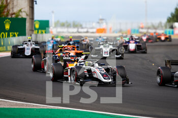 2022-07-31 - Start of Main race, 10 Pourchaire Théo (fra), ART Grand Prix, Dallara F2, action during the 10th round of the 2022 FIA Formula 2 Championship, from July 28 to 31, 2022 on the Hungaroring, in Mogyorod, Hungary - AUTO - FORMULA 2 2022 - HUNGARY - FORMULA 2 - MOTORS