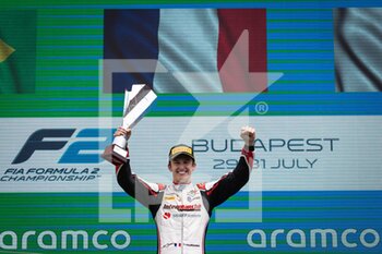 2022-07-31 - Podium, Pourchaire Théo (fra), ART Grand Prix, Dallara F2, portrait during the 10th round of the 2022 FIA Formula 2 Championship, from July 28 to 31, 2022 on the Hungaroring, in Mogyorod, Hungary - AUTO - FORMULA 2 2022 - HUNGARY - FORMULA 2 - MOTORS