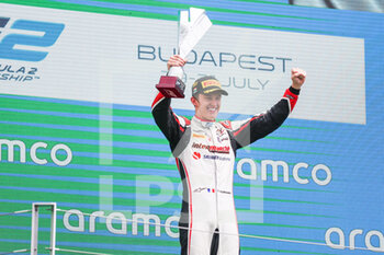 2022-07-31 - Pourchaire Théo (fra), ART Grand Prix, Dallara F2, portrait podium during the 10th round of the 2022 FIA Formula 2 Championship, from July 28 to 31, 2022 on the Hungaroring, in Mogyorod, Hungary - AUTO - FORMULA 2 2022 - HUNGARY - FORMULA 2 - MOTORS