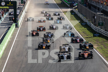 2022-09-03 - Start of the race, 12 NOVALAK Clément (fra), MP Motorsport, Dallara F2, 07 ARMSTRONG Marcus (nzl), Hitech Grand Prix, Dallara F2, action during the 12th round of the 2022 FIA Formula 2 Championship, from September 2 to 4, 2022 on the Zandvoort Circuit, in Netherlands, Belgium - AUTO - FORMULA 2 2022 - ZANDVOORT - FORMULA 2 - MOTORS