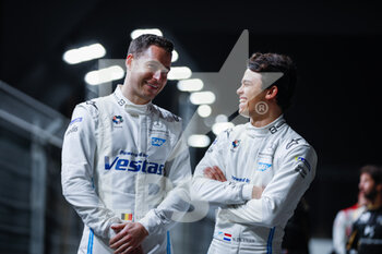 26/01/2022 - Vandoorne Stoffel (bel), Mercedes-EQ Silver Arrow 02, De Vries Nyck (nld), Mercedes-EQ Silver Arrow 02, portrait during the 2022 Diriyah ePrix, 1st and 2nd round of the 2022 Formula E World Championship, on the Riyadh Street Circuit from January 28 to 30, in Riyadh, Saudi Arabia - 2022 DIRIYAH EPRIX, 1ST AND 2ND ROUND OF THE 2022 FORMULA E WORLD CHAMPIONSHIP - FORMULA E - MOTORI