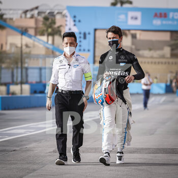 2022-01-27 - DE VRIES NYCK (NLD), MERCEDES-EQ SILVER ARROW 02, PORTRAIT during the 2022 Diriyah ePrix, 1st and 2nd round of the 2022 Formula E World Championship, on the Riyadh Street Circuit from January 28 to 30, in Riyadh, Saudi Arabia - 2022 DIRIYAH EPRIX, 1ST AND 2ND ROUND OF THE 2022 FORMULA E WORLD CHAMPIONSHIP - FORMULA E - MOTORS